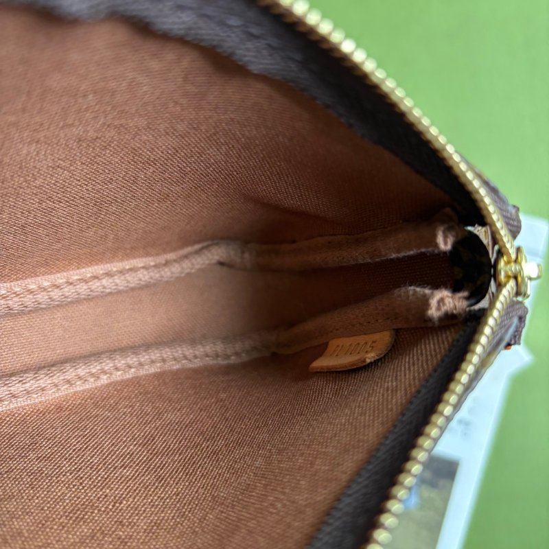 ::LOUIS VUITTON:: LV M58009 Monogram 經典花紋金鍊MINI麻將包 拉鍊錢包 小手提包-8