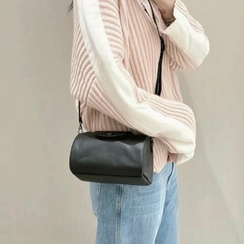 【現貨】 Longchamp 黑色圓筒包