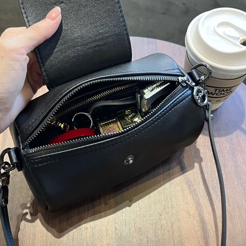【現貨】 Longchamp 黑色圓筒包-8
