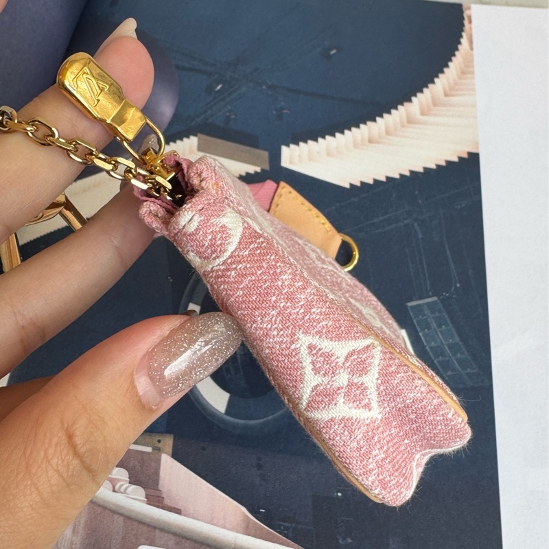 LV粉色丹寧白logo拉鏈零錢包👛-5