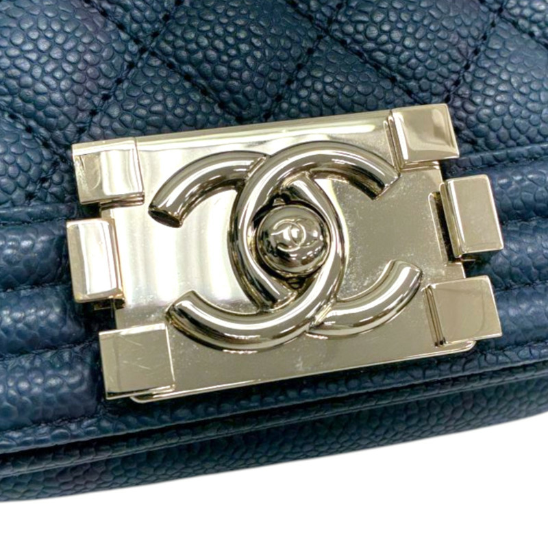 深藍色 荔枝紋 牛皮 Boy 20 鍊帶 肩背包 金釦【CHANEL 香奈兒】 A67085-6