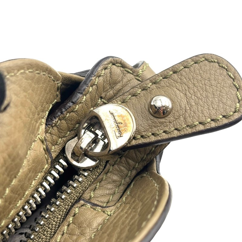 【美收精品】Ferragamo 灰色皮革款手提包 C-470【隔月月中將轉賣至日本 上架期限30天】-16