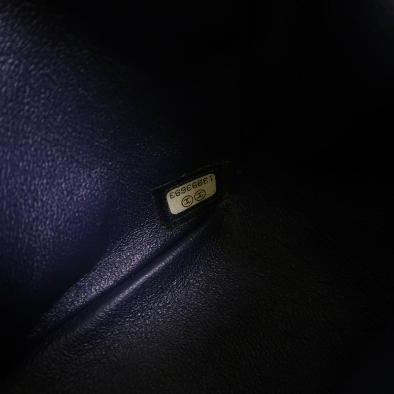CHANEL 漆皮皮革 Mini Classic 17鏈帶肩背袋-6