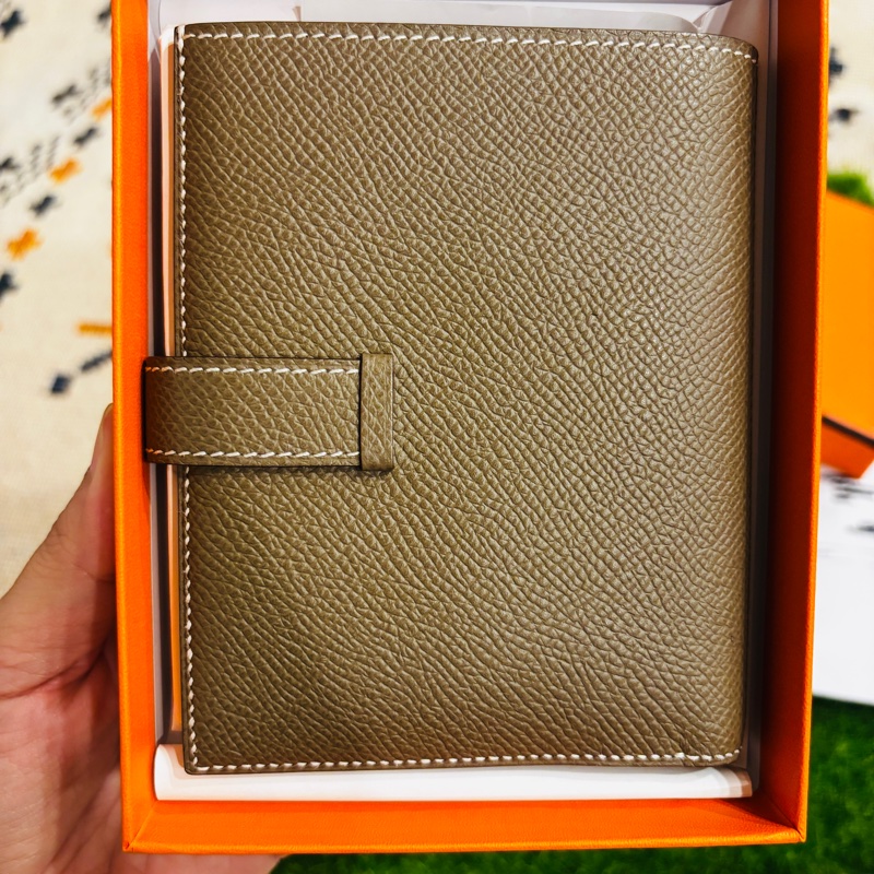 HERMES BEARN 大象灰短夾-3