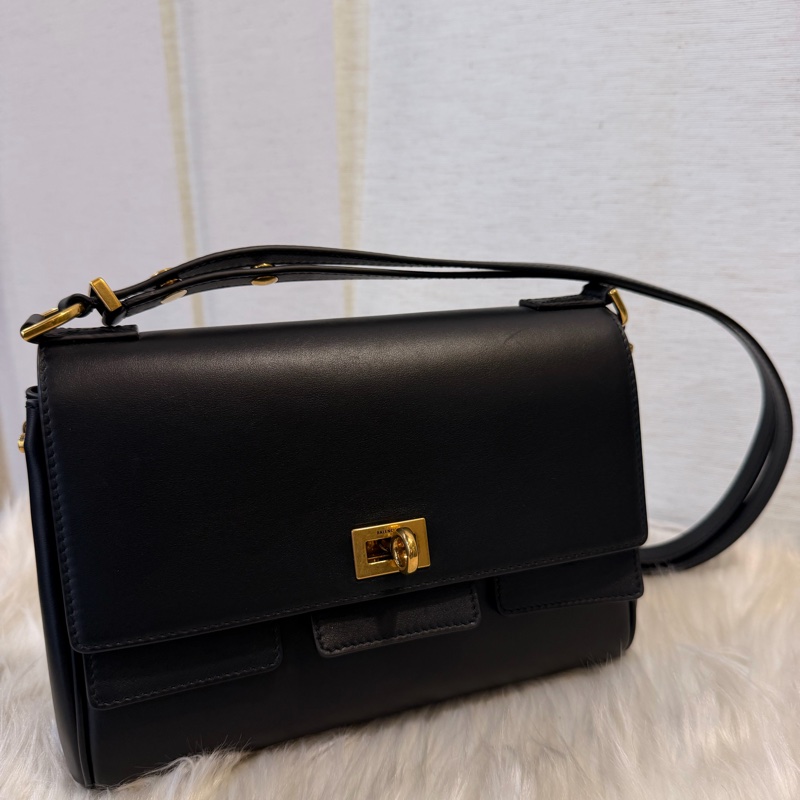 Balenciaga Bel air xs黑牛皮肩斜背包-5