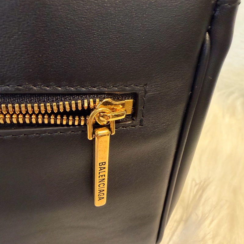 Balenciaga Bel air xs黑牛皮肩斜背包-31