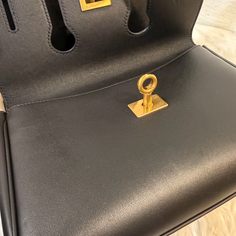 Balenciaga Bel air xs黑牛皮肩斜背包-39