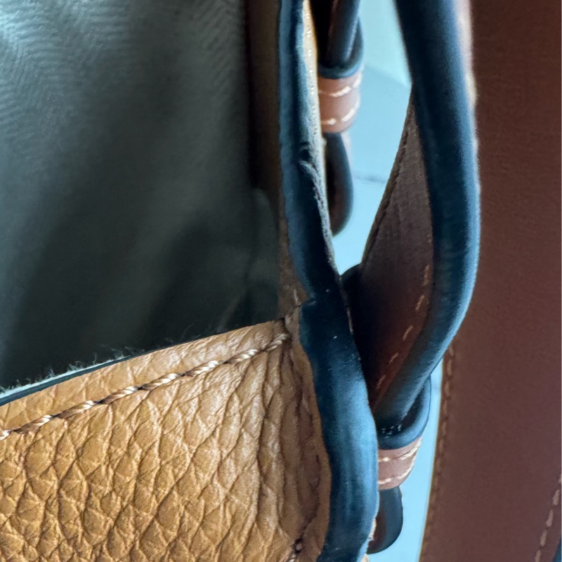 Loewe焦糖色吊床包mini-30
