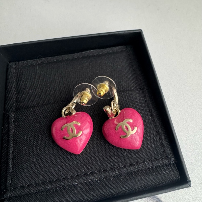 Chanel粉色愛心雙面耳環😍-2