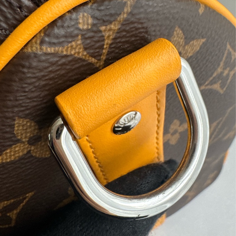 LV M13201花紋黃邊keepall35-16