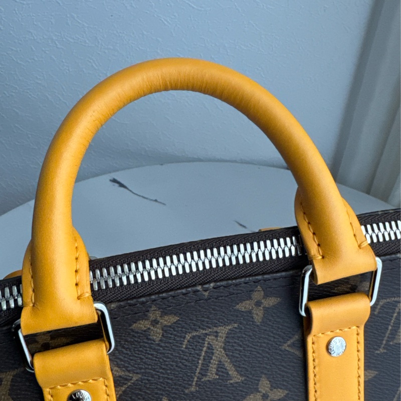 LV M13201花紋黃邊keepall35-27