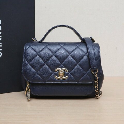 CHANEL BusinessAffinity口蓋郵差包小號藍色30開金扣肩背包