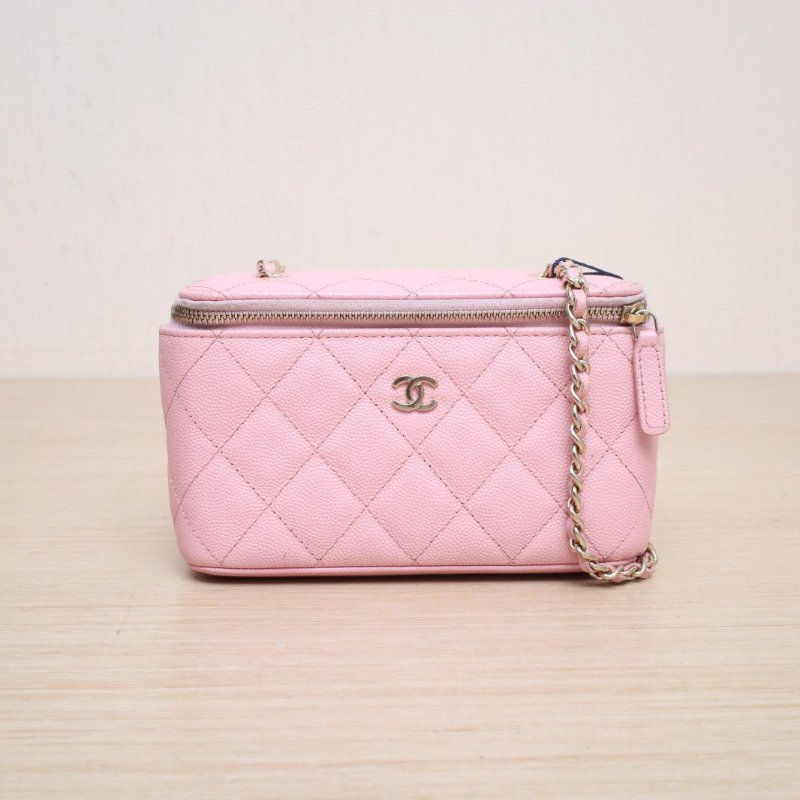 CHANEL 經典款長盒子化妝包粉色荔枝牛皮31開淺金扣肩背包-1
