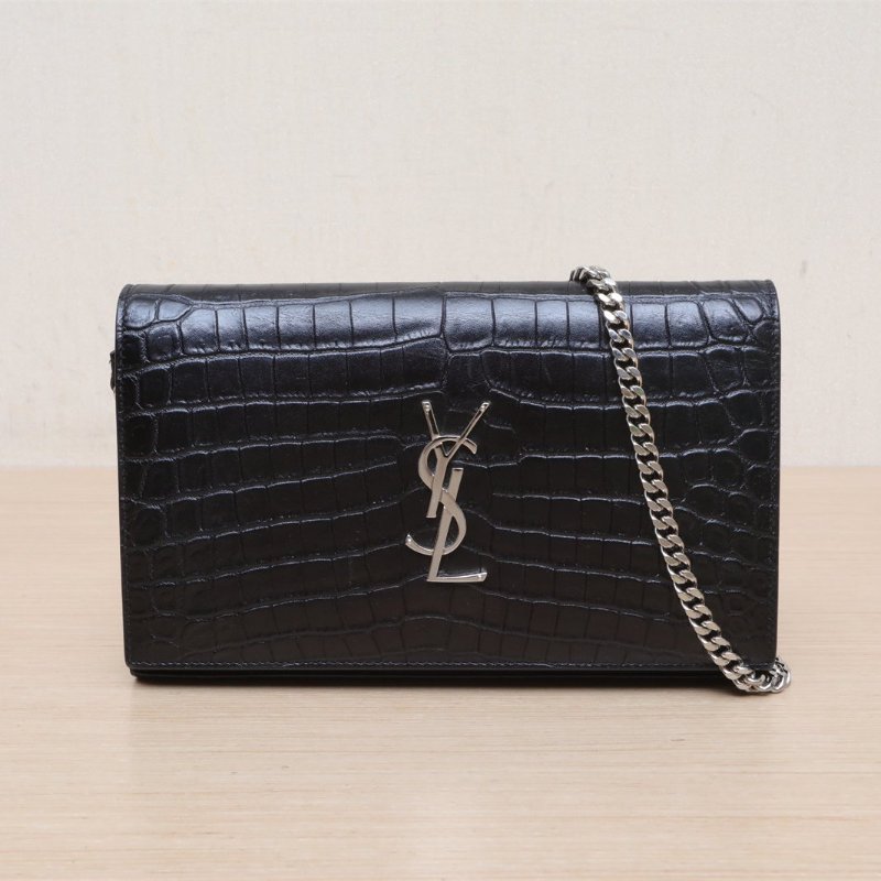 SAINT LAURENT KATE22鱷魚壓紋黑色牛皮銀扣肩背包-1