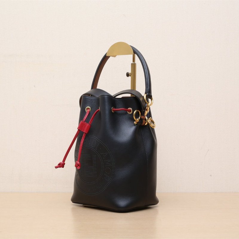 FENDI 黑色牛皮MONTRESOR小號水桶包肩背包-4