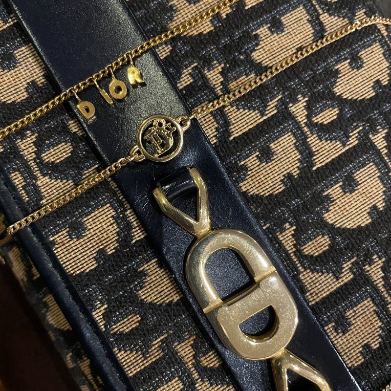 VINTAGE DIOR金色字母古董手鍊-3