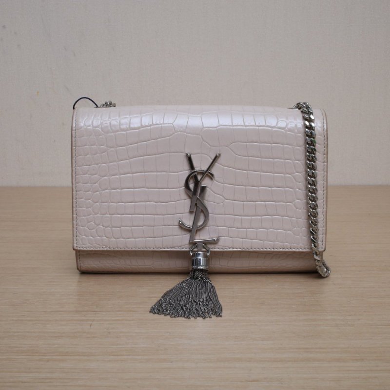 SAINT LAURENT KATE小號20鱷魚壓紋流蘇裸色牛皮銀扣肩背包-1