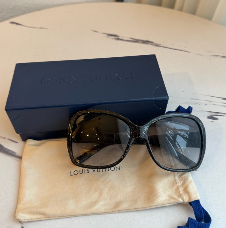 LV黑色金蔥側logo墨鏡🕶️-0