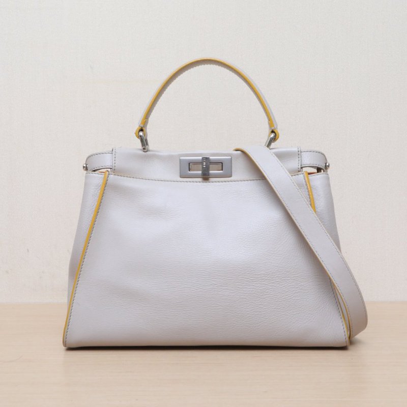 FENDI PEEKABOOREGULAR中號灰色牛皮銀扣肩背包-1