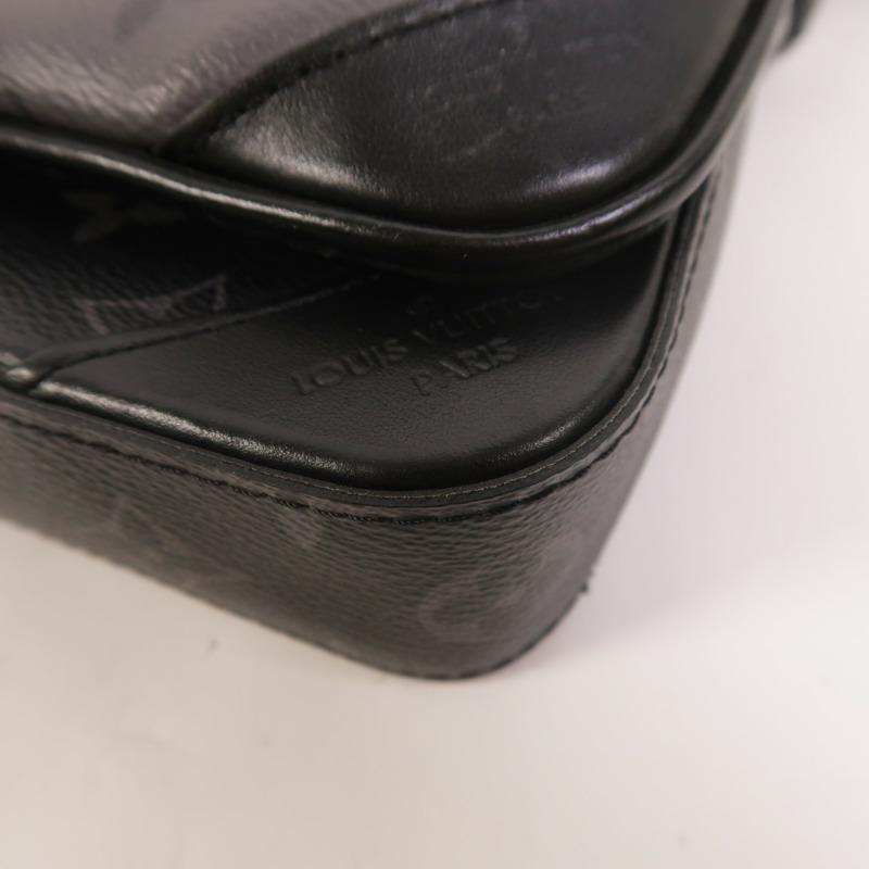 LOUIS VUITTON Monogram Eclipse Reverse Trio Messenger肩背袋-9