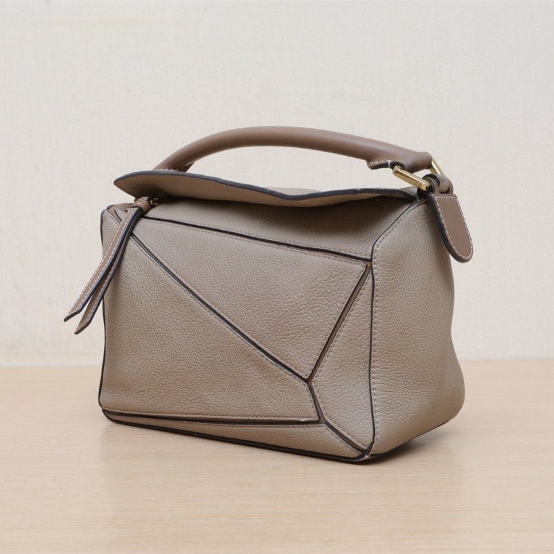 LOEWE Puzzle24幾何包小號大象灰牛皮肩背包-4