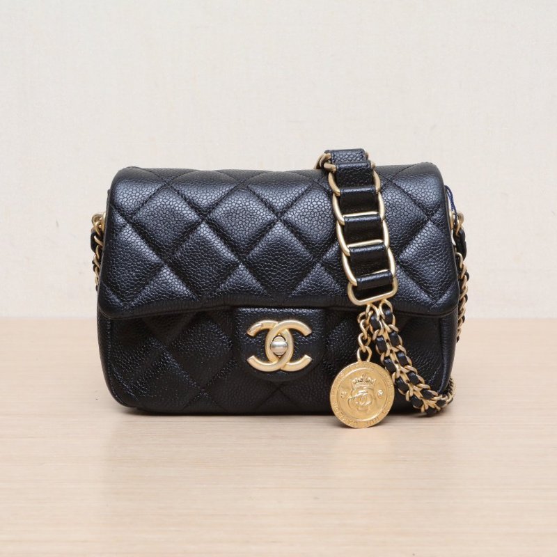 CHANEL 21ACF口蓋包19黑色金幣雙皮穿鏈肩背包-1