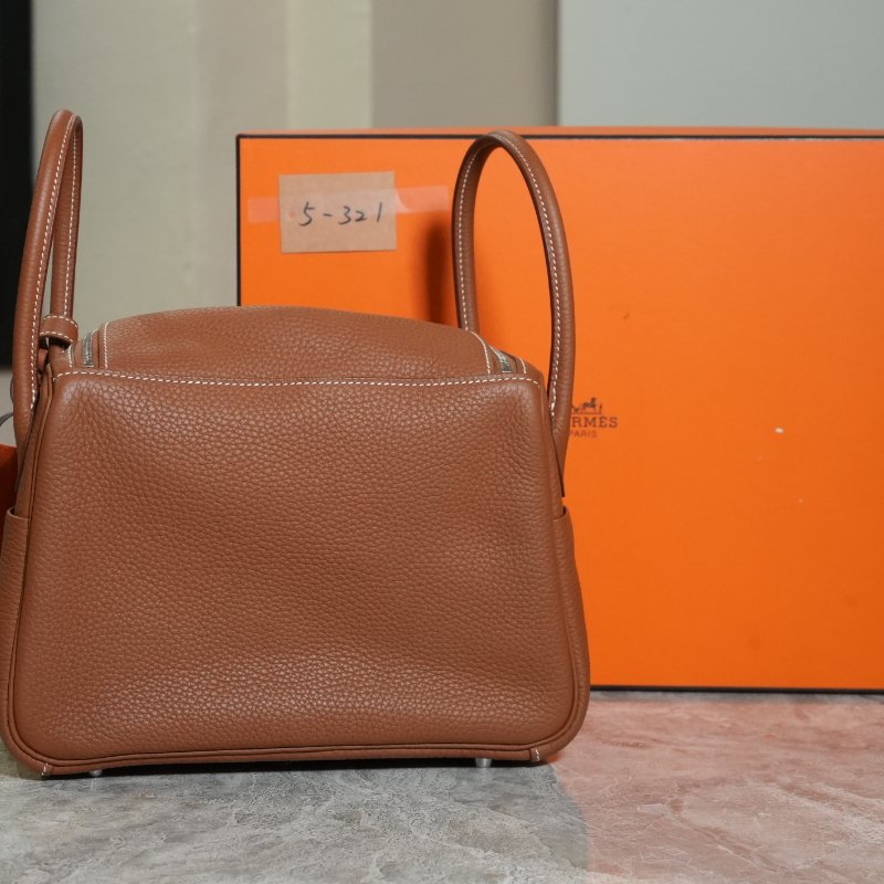 【美收精品】HERMÈS Lindy 金棕色粒面皮革手提肩背包　5-321-3