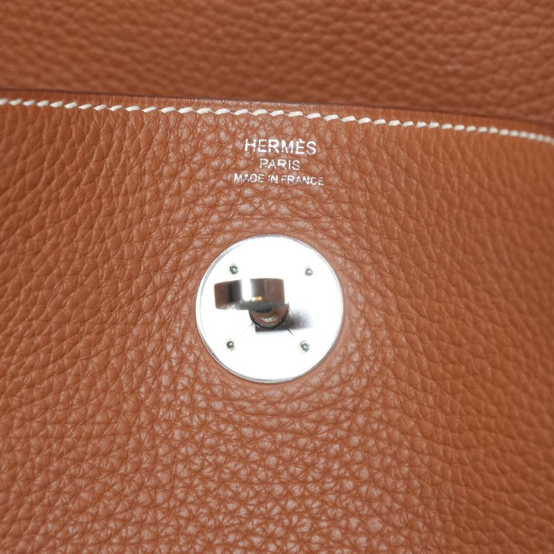 【美收精品】HERMÈS Lindy 金棕色粒面皮革手提肩背包　5-321-7