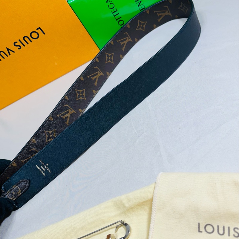 ‼️ 全台最甜近新美品LV新款寬背帶/肩帶 LouisVuitton 路易威登雙面用-5