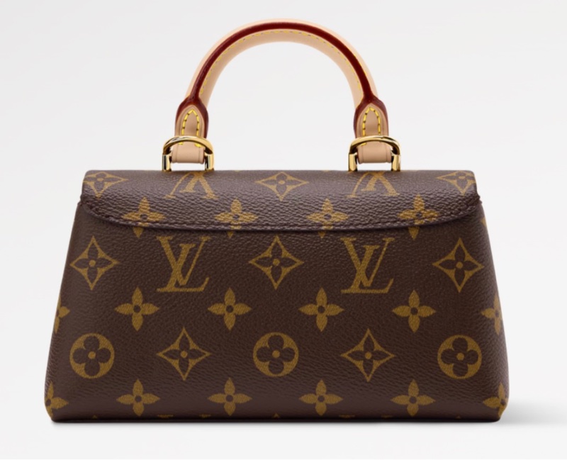 Louis Vuitton-32