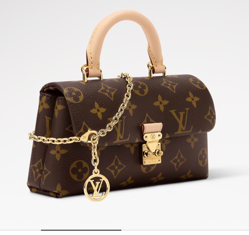 Louis Vuitton-42