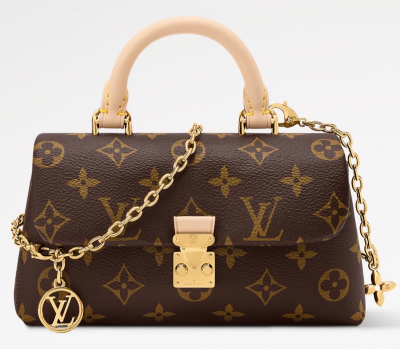Louis Vuitton-44