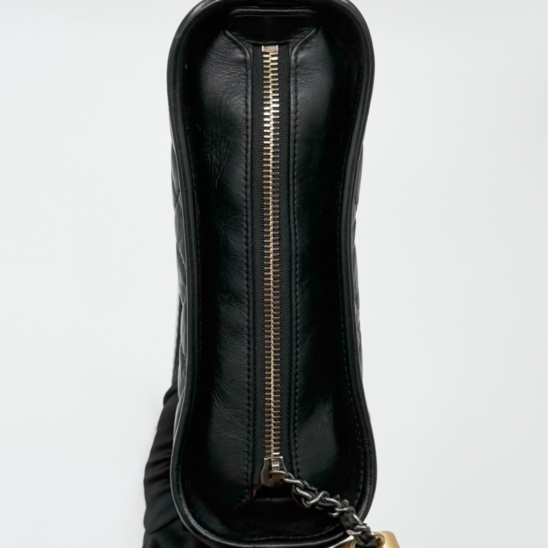 Chanel 黑金菱格紋揉製牛皮流浪包｜小號｜Wisher惟奢-4