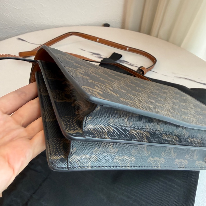 Celine 超甜🤍信封包-7