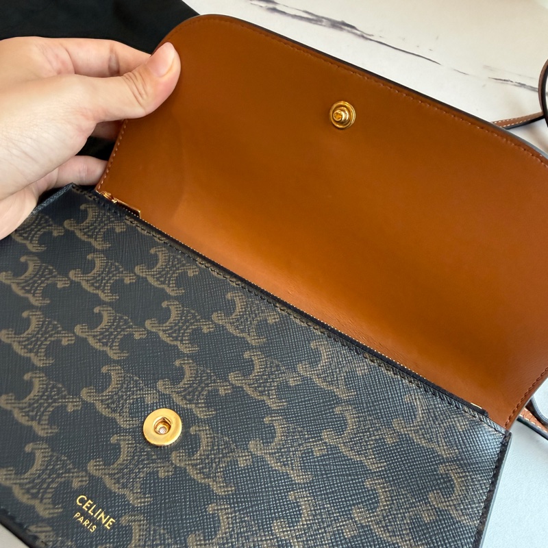 Celine 超甜🤍信封包-12