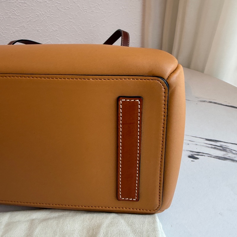 Loewe 手提兩用包 可以當公事包lazo-13