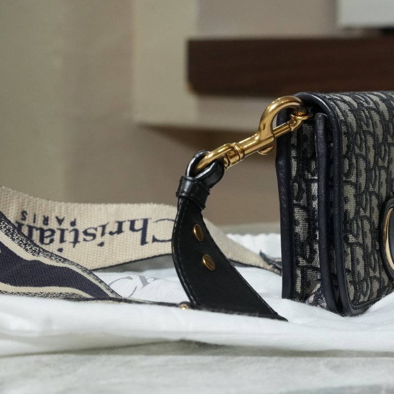【美收精品】DIOR Oblique 老花緹花 CD Logo 翻蓋迷你肩背包 5-357-9