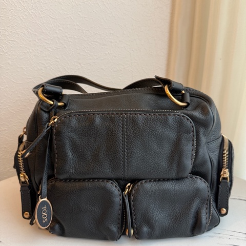 Tod”s手提包 👜很可愛 全皮革