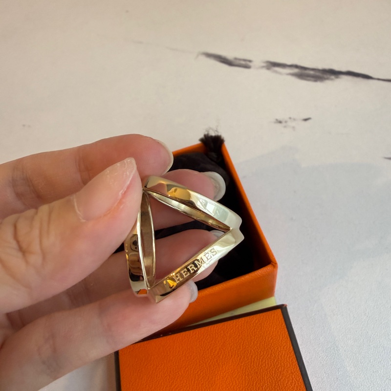 愛馬仕絲巾款淡金色-4