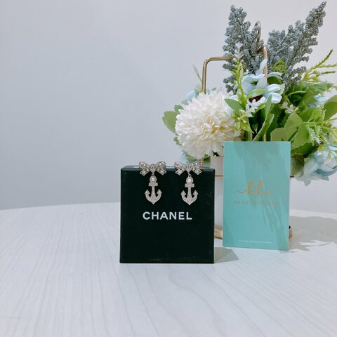 TK2047 Chanel 香奈兒蝴蝶結雙水昌耳環 Silver-Tone Metal Bow Anchor Dangle Earrings