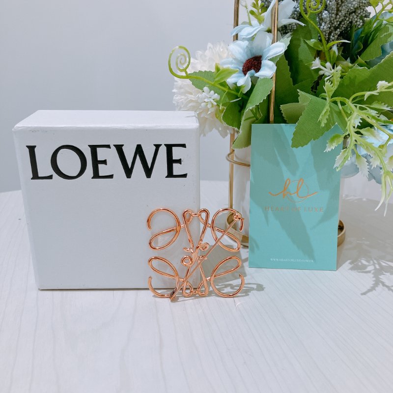 TK2048 Loewe 羅威經典胸針 Anagram Brooch-2