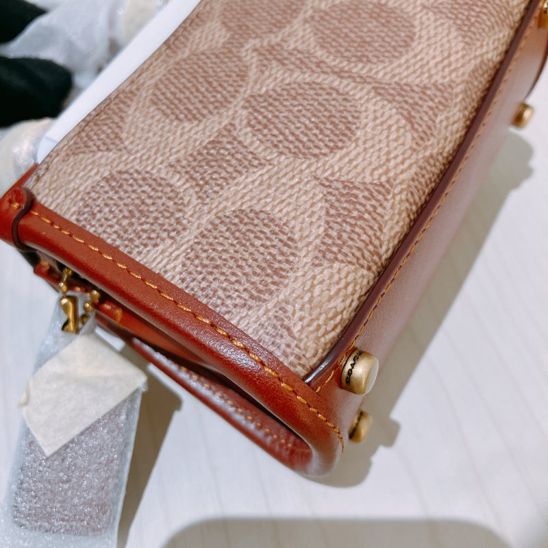 TK2049 Coach 蔻馳迷你兩用包包 Mini Shoulder Bag Brown-17
