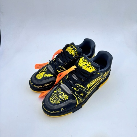 LV/路易威登8.5碼42.5碼/黑黃塗鴉trainer/99新