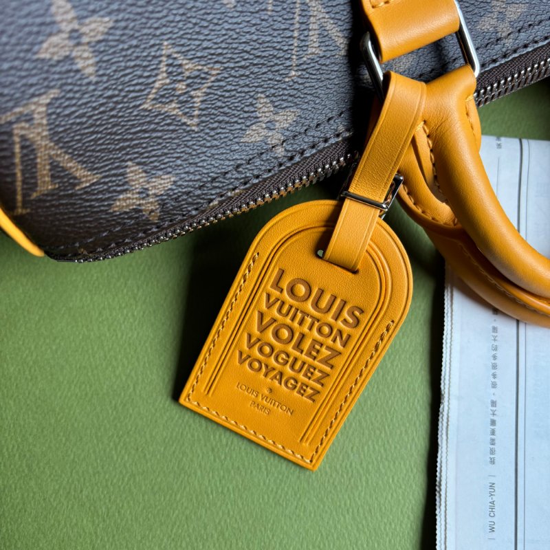 Keppall 35 ::LOUIS VUITTON:: LV M13201 經典花紋黃色皮革銀釦旅行袋手提斜背包-5