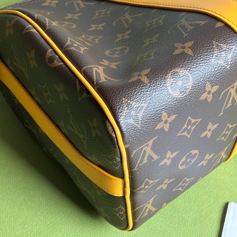 Keppall 35 ::LOUIS VUITTON:: LV M13201 經典花紋黃色皮革銀釦旅行袋手提斜背包-11