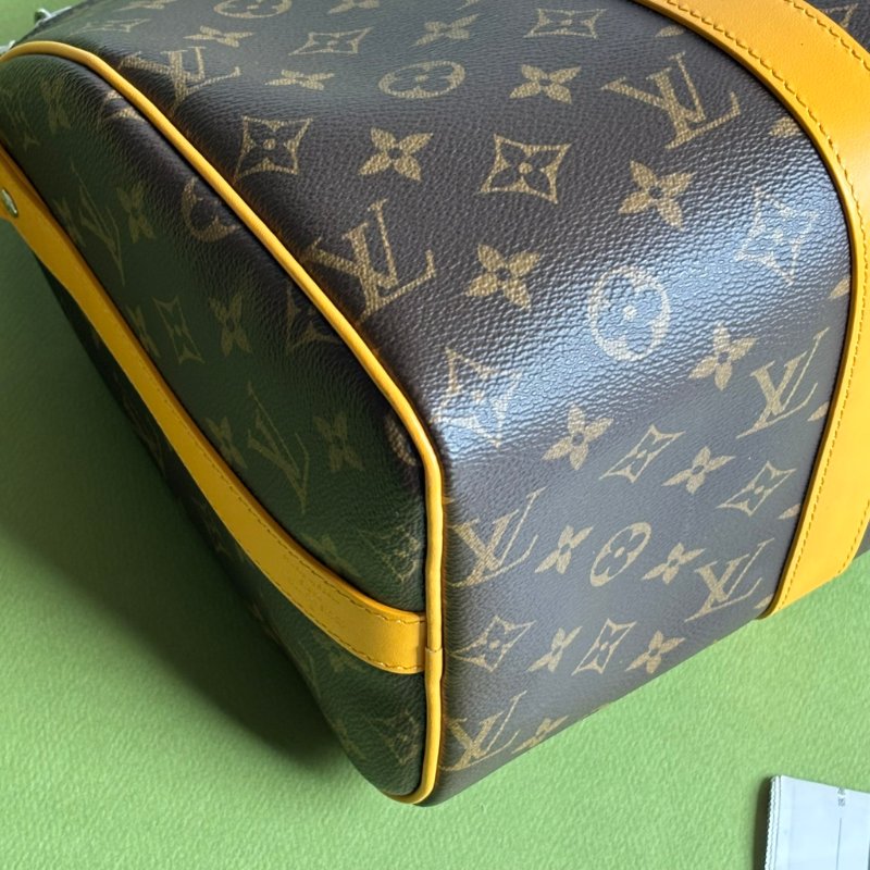 Keppall 35 ::LOUIS VUITTON:: LV M13201 經典花紋黃色皮革銀釦旅行袋手提斜背包-13