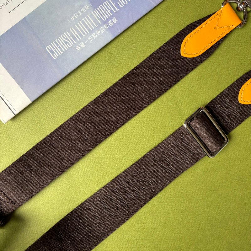 Keppall 35 ::LOUIS VUITTON:: LV M13201 經典花紋黃色皮革銀釦旅行袋手提斜背包-22