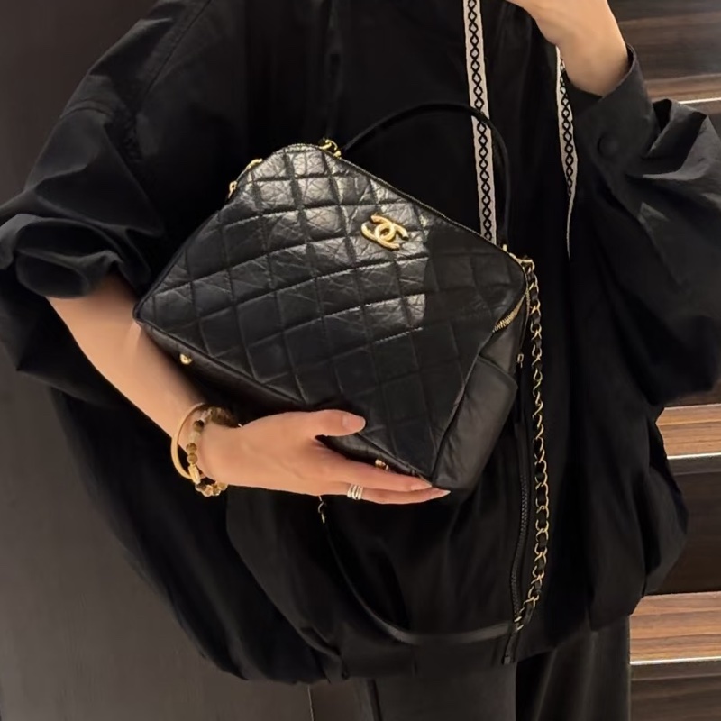 CHANEL香奈兒23C黑金保齡球包Bowling Bag🎱-2