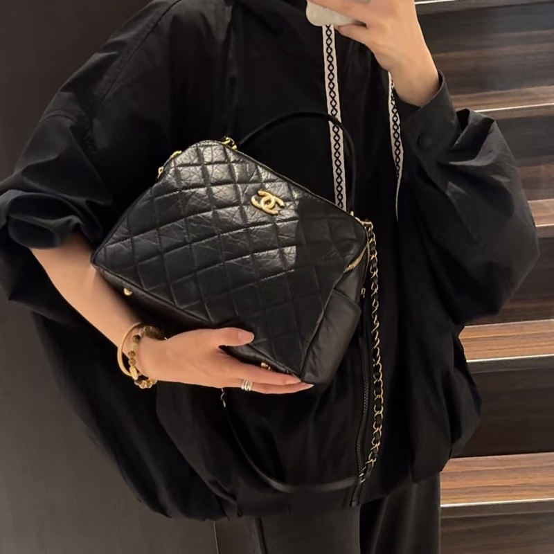 CHANEL香奈兒23C黑金保齡球包Bowling Bag🎱-23