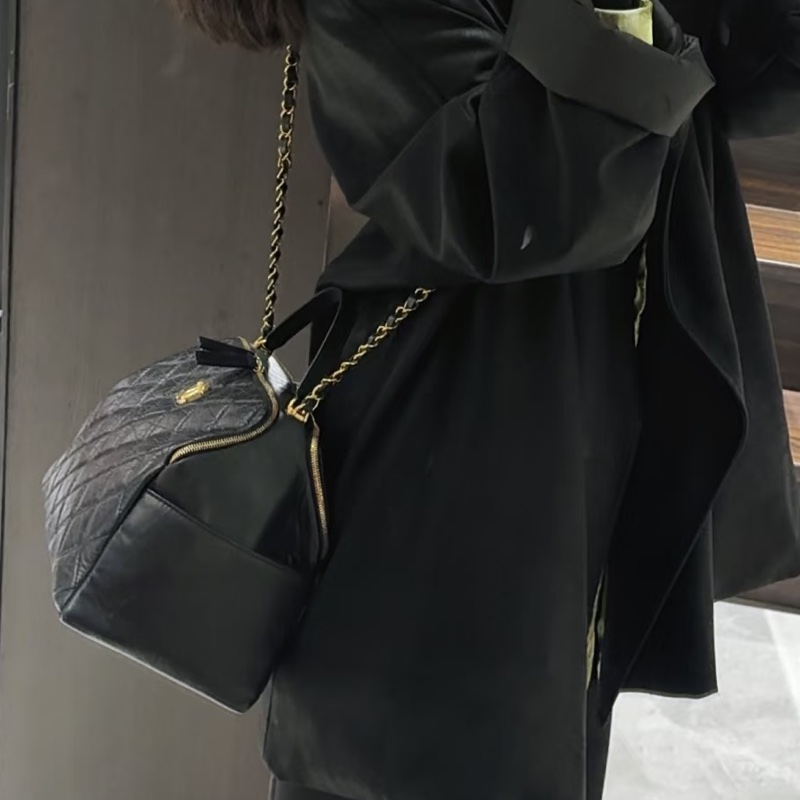 CHANEL香奈兒23C黑金保齡球包Bowling Bag🎱-26
